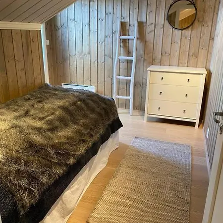 Kikut Panorama, - Sleeps 9pax, In/out - Modern 2 Floor شقة *