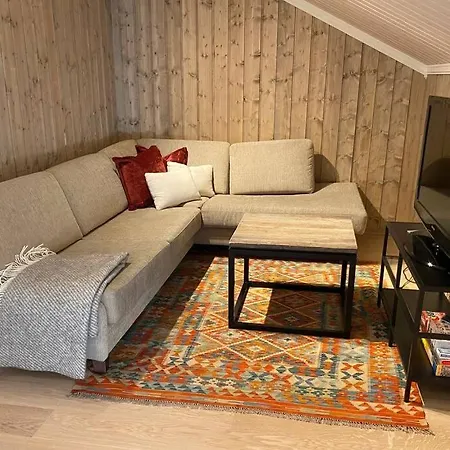 شقة Kikut Panorama, - Sleeps 9pax, In/out - Modern 2 Floor يالو