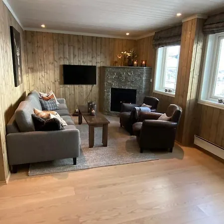 Kikut Panorama, - Sleeps 9pax, In/out - Modern 2 Floor Apartment *