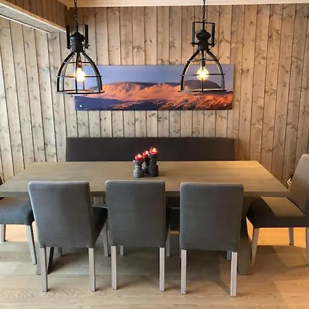 Kikut Panorama, - Sleeps 9pax, In/out - Modern 2 Floor Apartment *